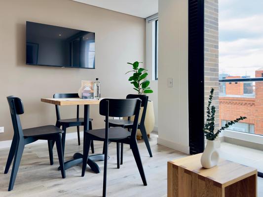 Dreamlike 2BR w/ Balcony in Santa Barbara