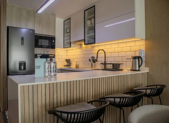 3BR w Balcony near Malecon in Miraflores