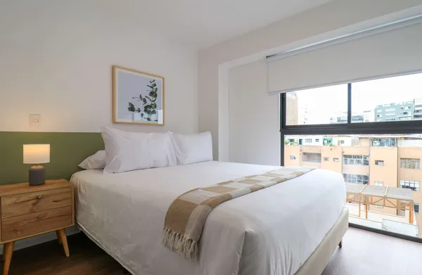 Prime 2BR w/ Balcony in Miraflores