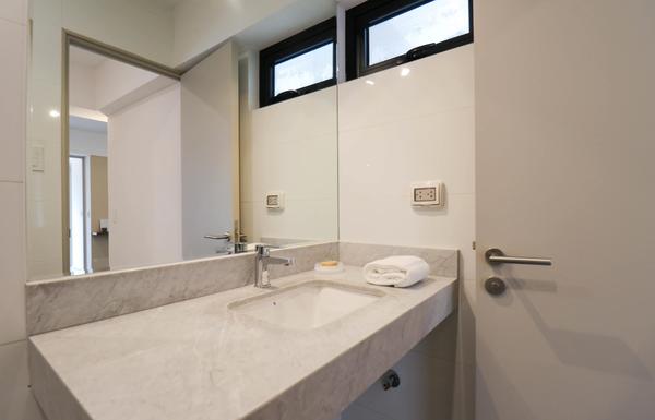 Grandiose Duplex w/ Modern Deco in Miraflores