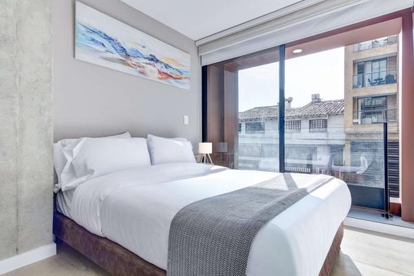 Deluxe Loft w/ Balcony in Usaquen