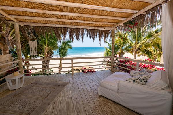Spectacular House with Beach view in Mancora