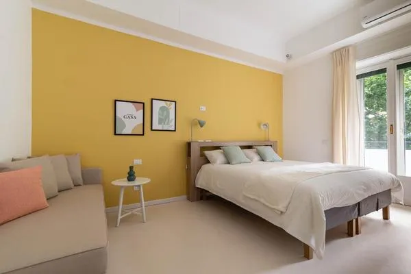 Stylish 2BR w/ AC Steps from Navigli Canals