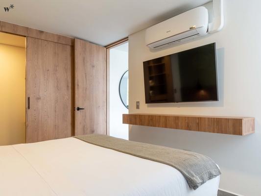 Polished 2BR Apt w/ AC in Laureles