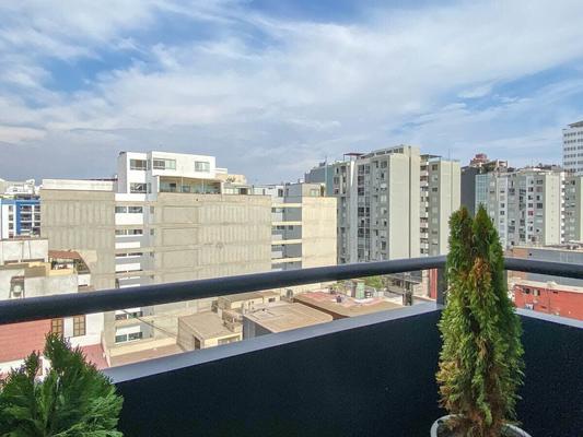 Lovely 2BR with balcony in Miraflores