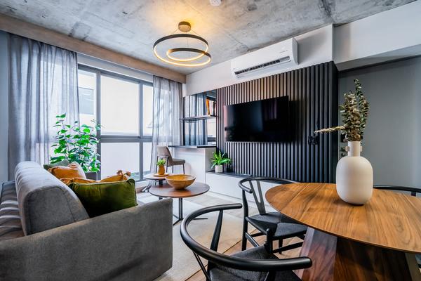 Sophisticated 1BR w/ Great Deco in Centriqo