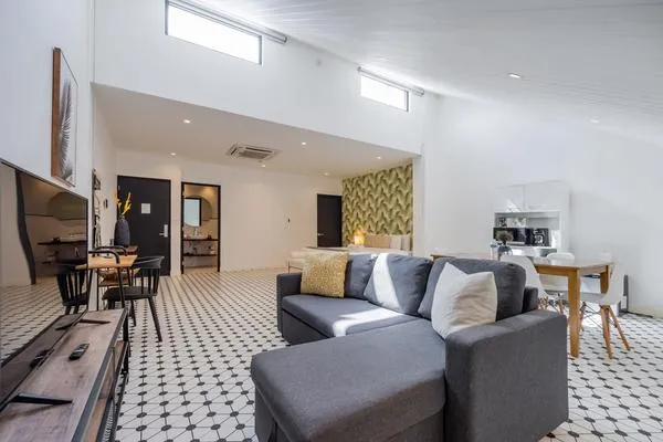 Sunny Loft in Plaza Catedral