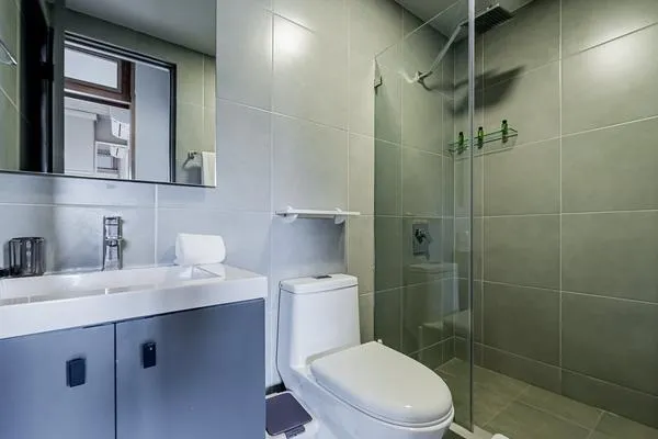 Stylish 2BR Apartment in Vibrant Centriqo