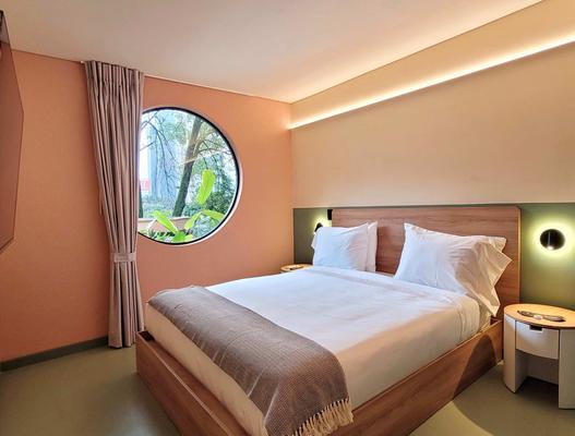 Attractive 2BR w/ Balcony in Poblado