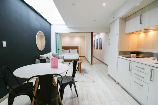 Charming 2BR with Balcony in Barranco