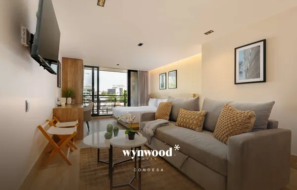 Designer Loft w/Balcony in Parque Mexico