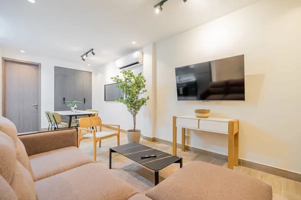 Luxury 1BR in Casco Antiguo w/ Balcony