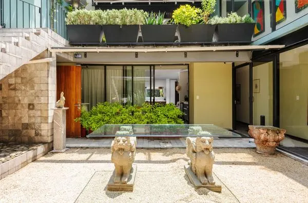 Spacious & Bright 4BR in Condesa