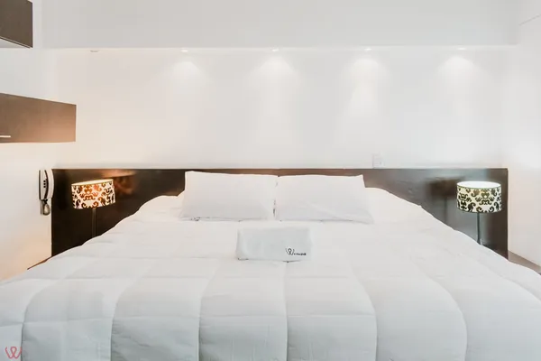 Airy 2BR with Scenic Balcony Views