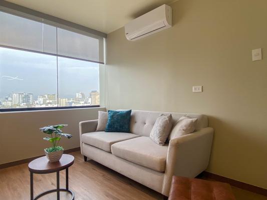 Modern 2BR w/ AC in Miraflores