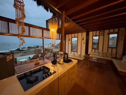 Beachside 8BR Villa in Punta Veleros