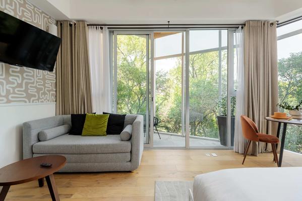 Fabulous Loft w/ Balcony in Roma Norte