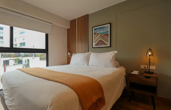 Lovely 2BR w/ Balcony  in Miraflores