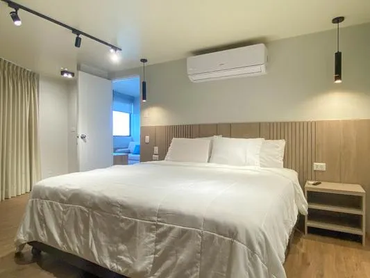 Inviting 2BR w/ Jacuzzi in Miraflores