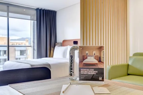 Colorful Loft w/ Balcony in Santa Bárbara