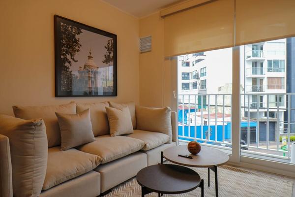 Cozy 2BR with Balcony Near Parque Kennedy