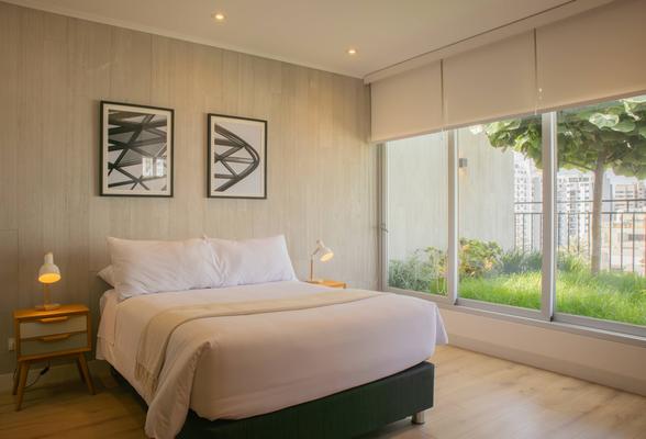 Duplex Cityview 3BR w/ Balcony in Miraflores