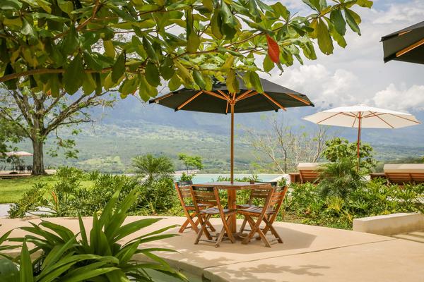 Elegant 2BR Villa w/ Pool & Mountain Views