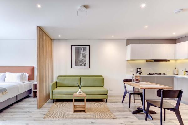 Awesome Loft w/ Balcony in Santa Barbara