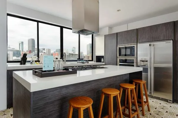 Iluminating 3BR Triplex in Roma Norte