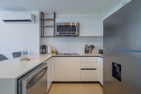 Refined 1BR w/ Balcony in San Francisco