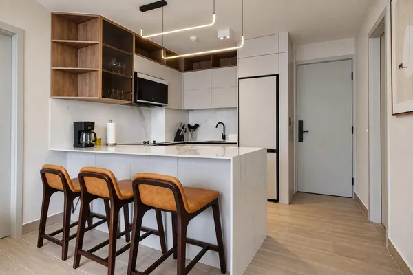 Gleaming 2BR w/ Balcony in San Francisco