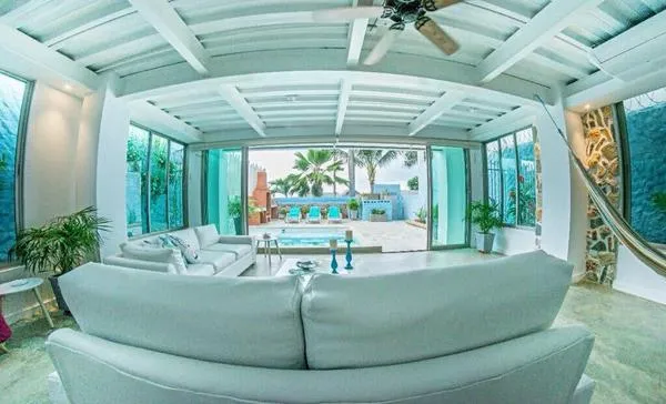 Cozy 4BR Home w/ Exclusive Pool n AC in CTG