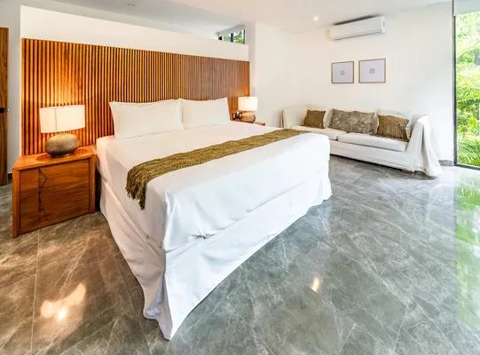 Chic 5BR w/ Terrace in Playa del Carmen