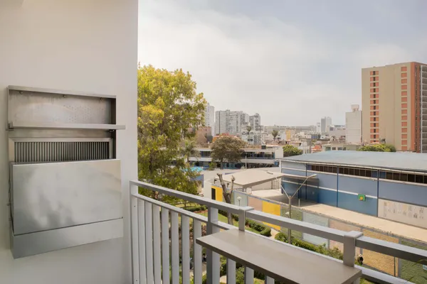 Inviting 3BR Apartment in Barranco w/ Balcony