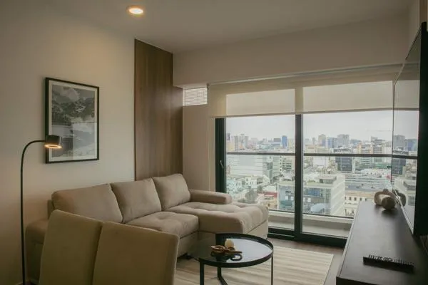 Signature Balcony 2BR in Miraflores
