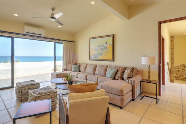 Dreamy 5BR Villa w/ Amazing Terrace & Pool