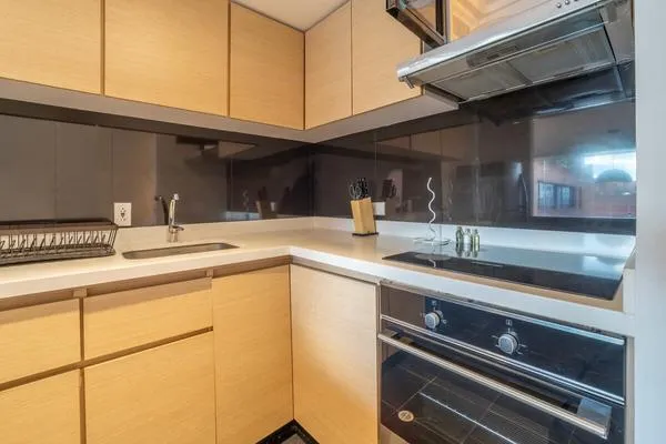 Elegant 1BR w/ City View  In Cabrera