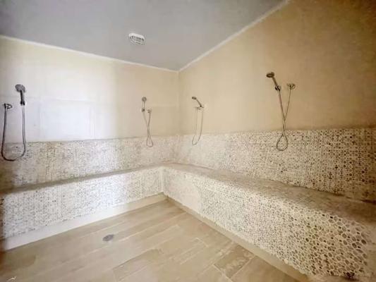 Elegant Beachview 1BR w/ Balcony in Crespo