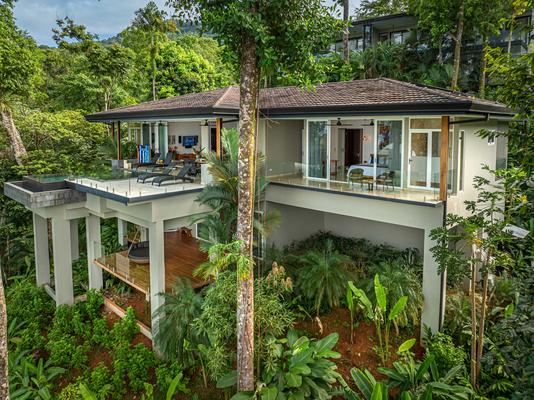 Luxury 3BR Rainforest Villa w/ Oceanview Pool