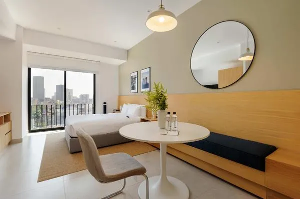 Deluxe Loft w/ Balcony in Tabacalera