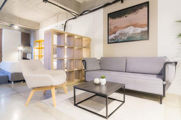 Captivating Loft with Balcony in Laureles