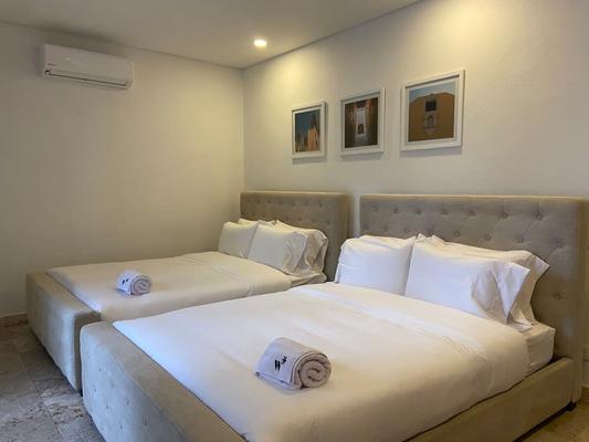 Luxury 2BR w/ AC in Ciudad Amurallada