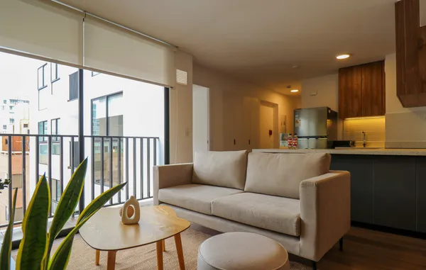 Prime 2BR w/ Balcony in Miraflores