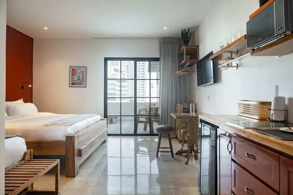 Gleaming Loft w/ Balcony in Bocagrande