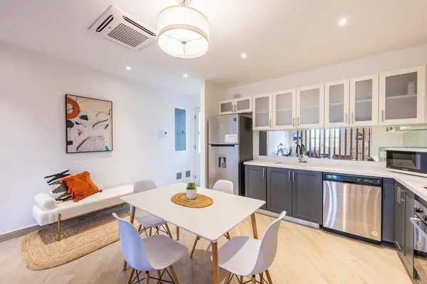 Upgraded 1BR w/ Balcony in Panama