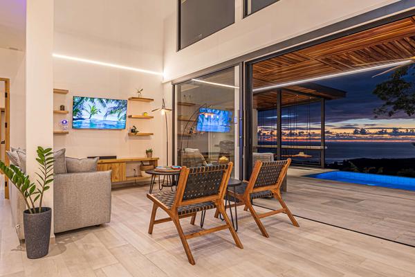 Stylish 3BR Villa w/ Stunning Terrace Views