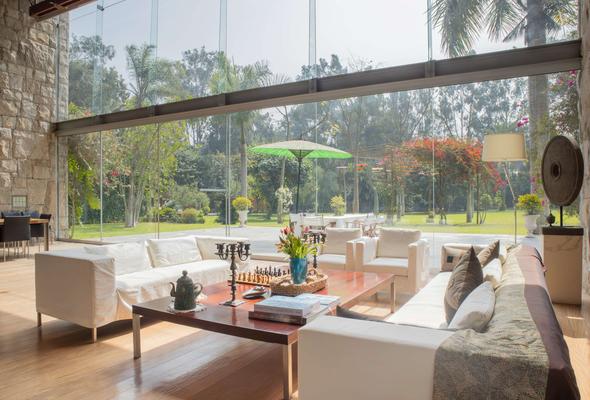 Elegant 5BR w/ Garden view Home in Cieneguilla