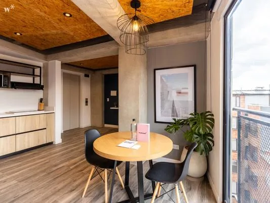 Spacious 1BR In Zona G