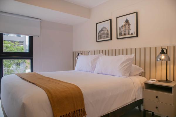 Bright 1BR w/ Balcony in Miraflores