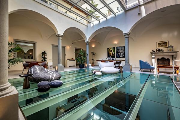 Deluxe King Suite